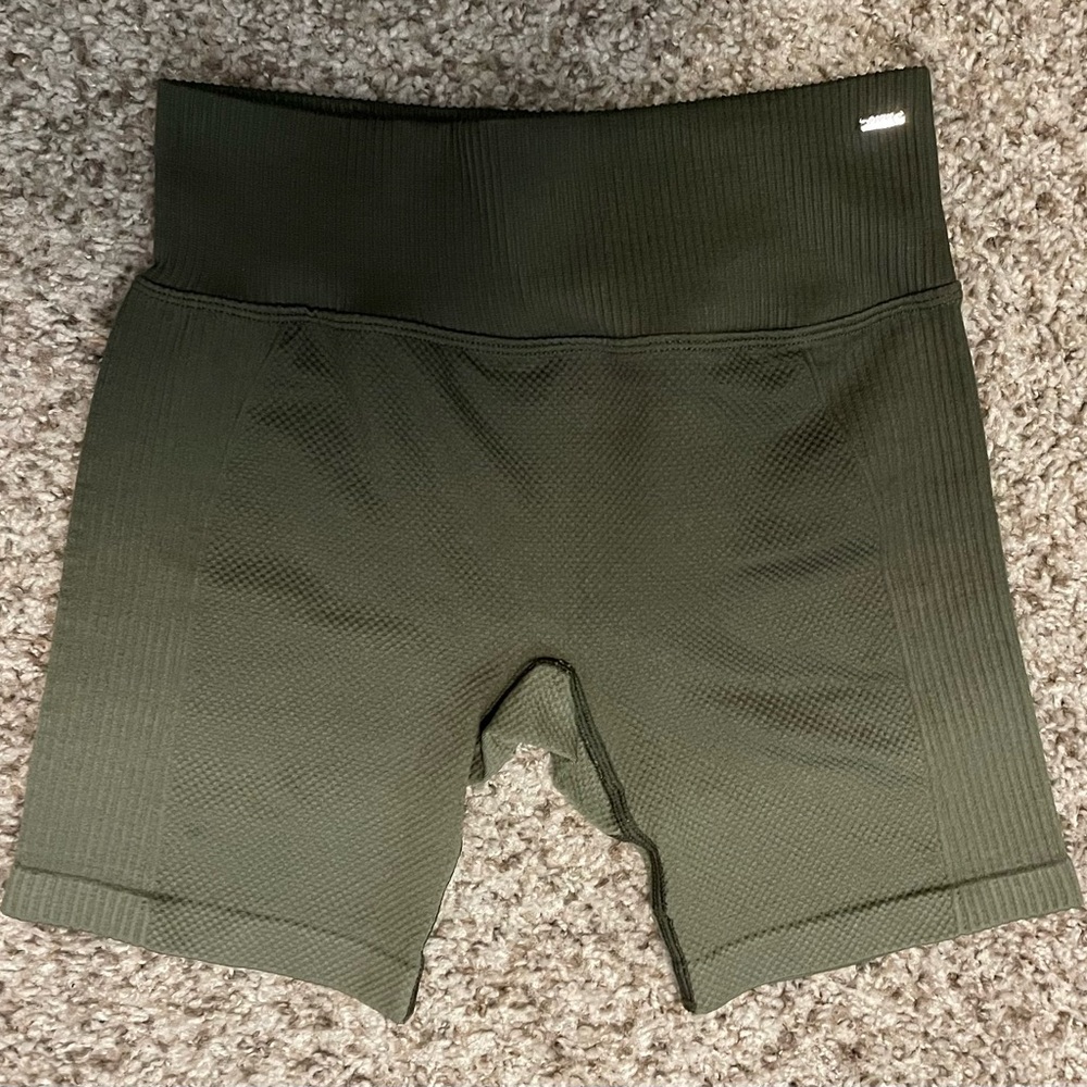 Pink Active Green Ribbed High-Waisted Bike Shorts  XS 6 Inch inseam EUC